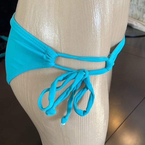 LA Express bikini - Picture 7 of 10